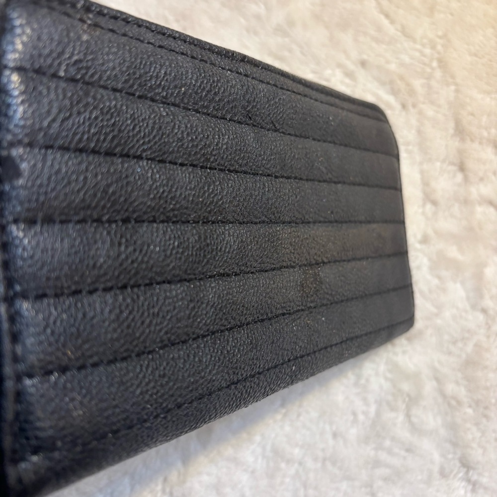 Betsey Johnson Wallet Black Cream Striped Wristlet Faux Leather Ziparound FLAWS - Picture 7 of 16